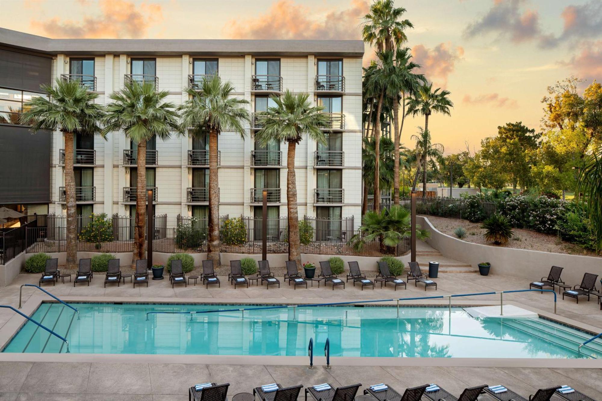 Embassy Suites By Hilton Phoenix Biltmore Kültér fotó