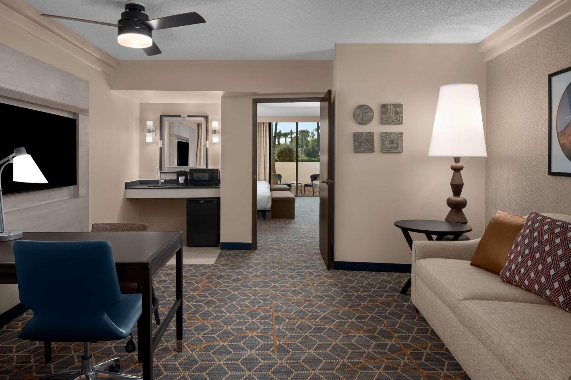 Embassy Suites By Hilton Phoenix Biltmore Kültér fotó