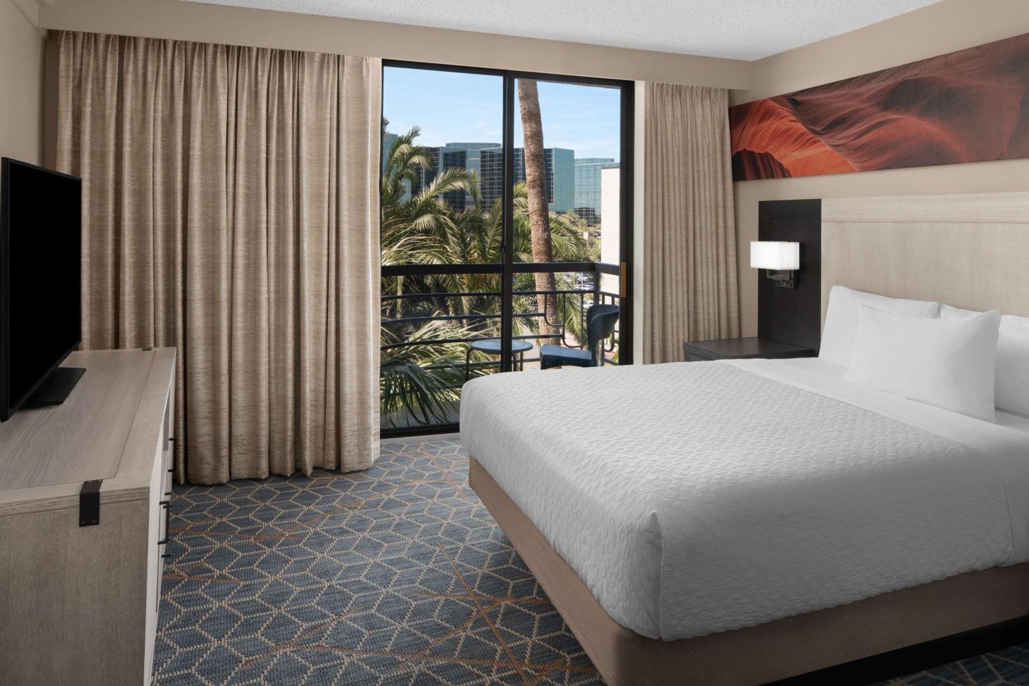 Embassy Suites By Hilton Phoenix Biltmore Kültér fotó